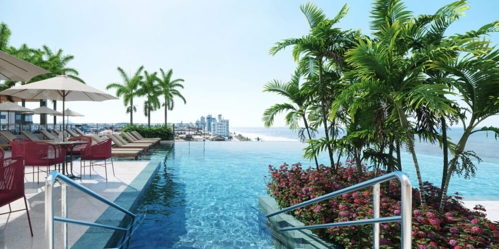 Piscina do Farol da Barra Home Club